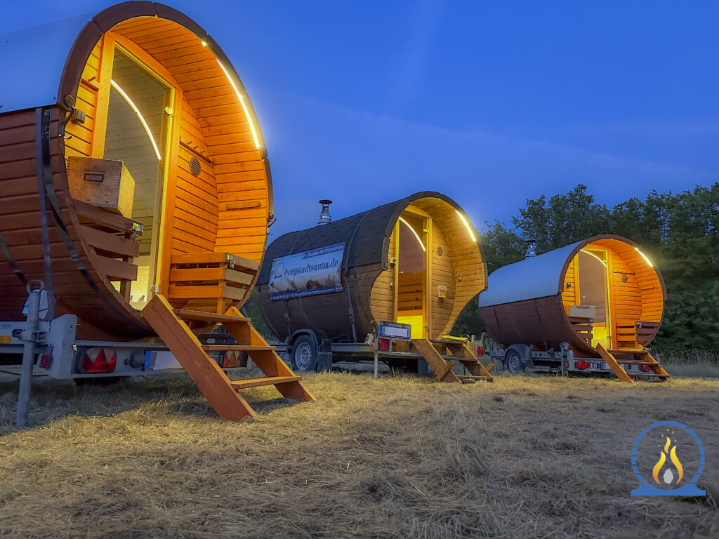 Mobile Holzsauna mit Treppe und LED-Beleuchtung nahe Frankenberg Sa